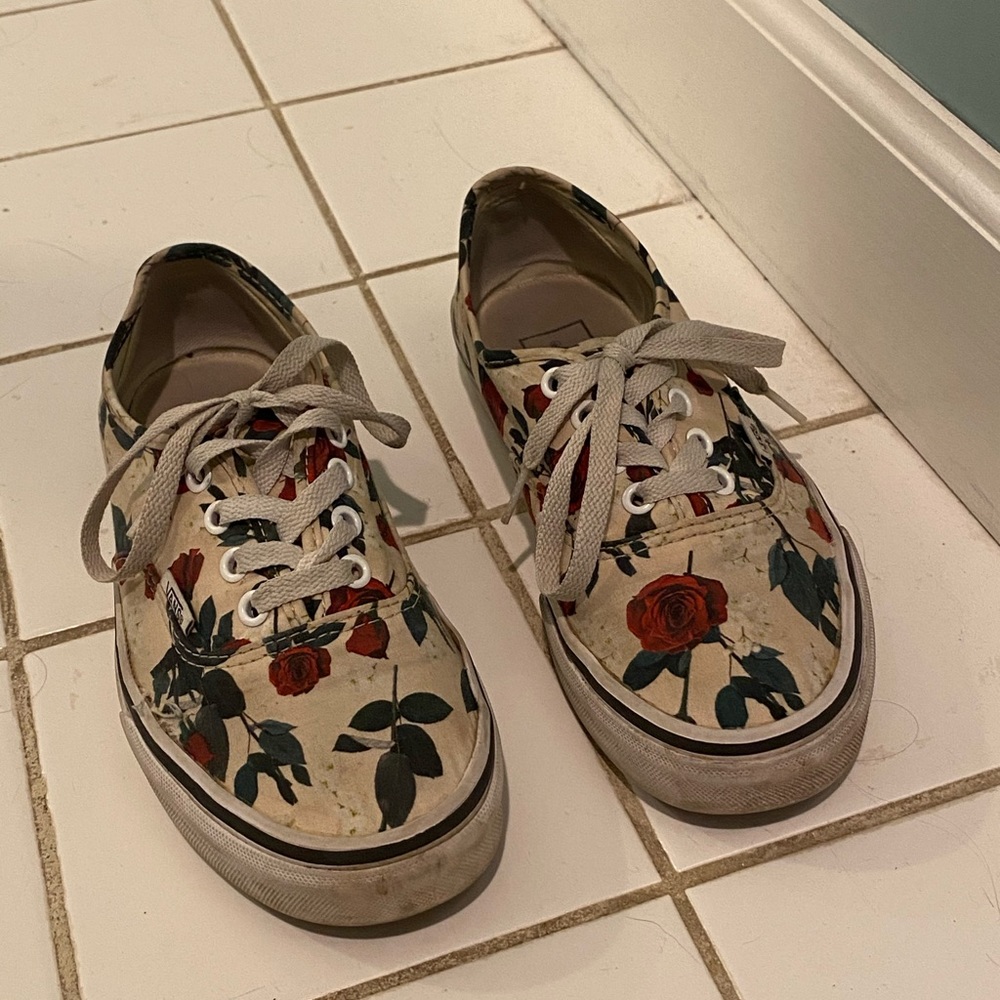Rose Low-Top Vans